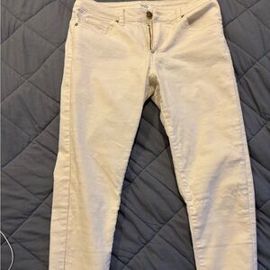Classy color & fit-Forever 21 Cream Skinny Jeans size 27